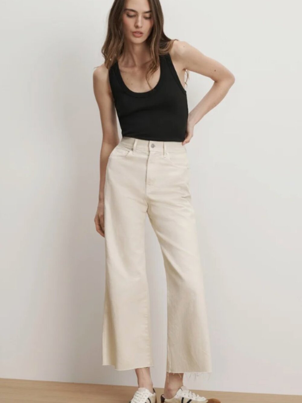 Veronica Beard Taylor jeans in Ecru - size 25